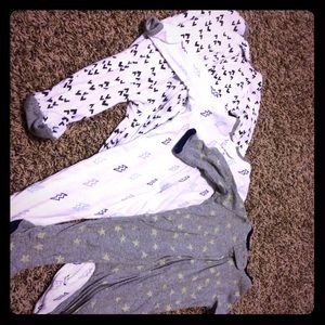 4 pack of cotton baby sleepers